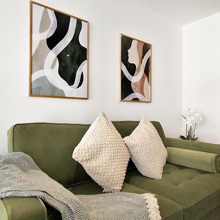 2 Bed Executive Apartment Next To Liverpool Street Free Wifi By City Stay Aparts 런던 외부 사진