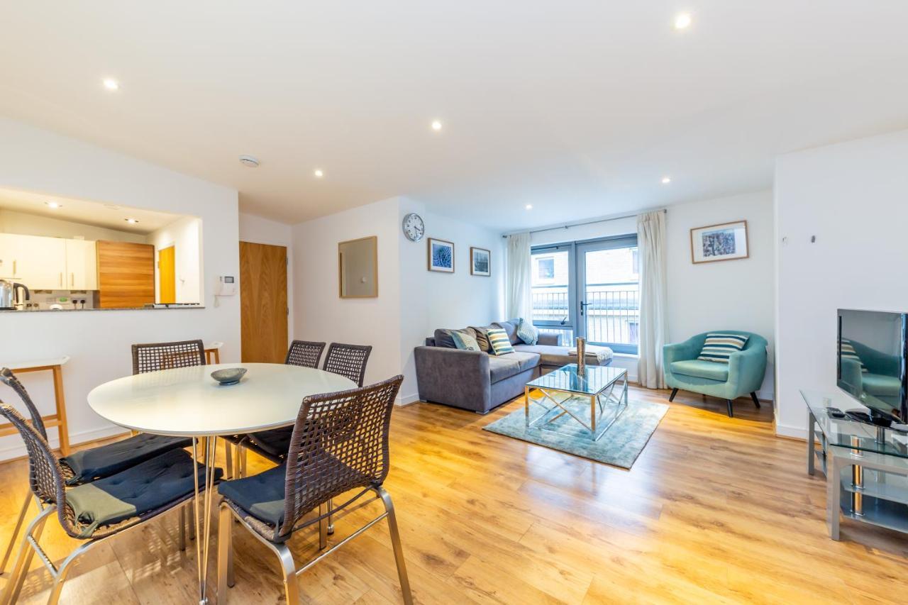 2 Bed Executive Apartment Next To Liverpool Street Free Wifi By City Stay Aparts 런던 외부 사진